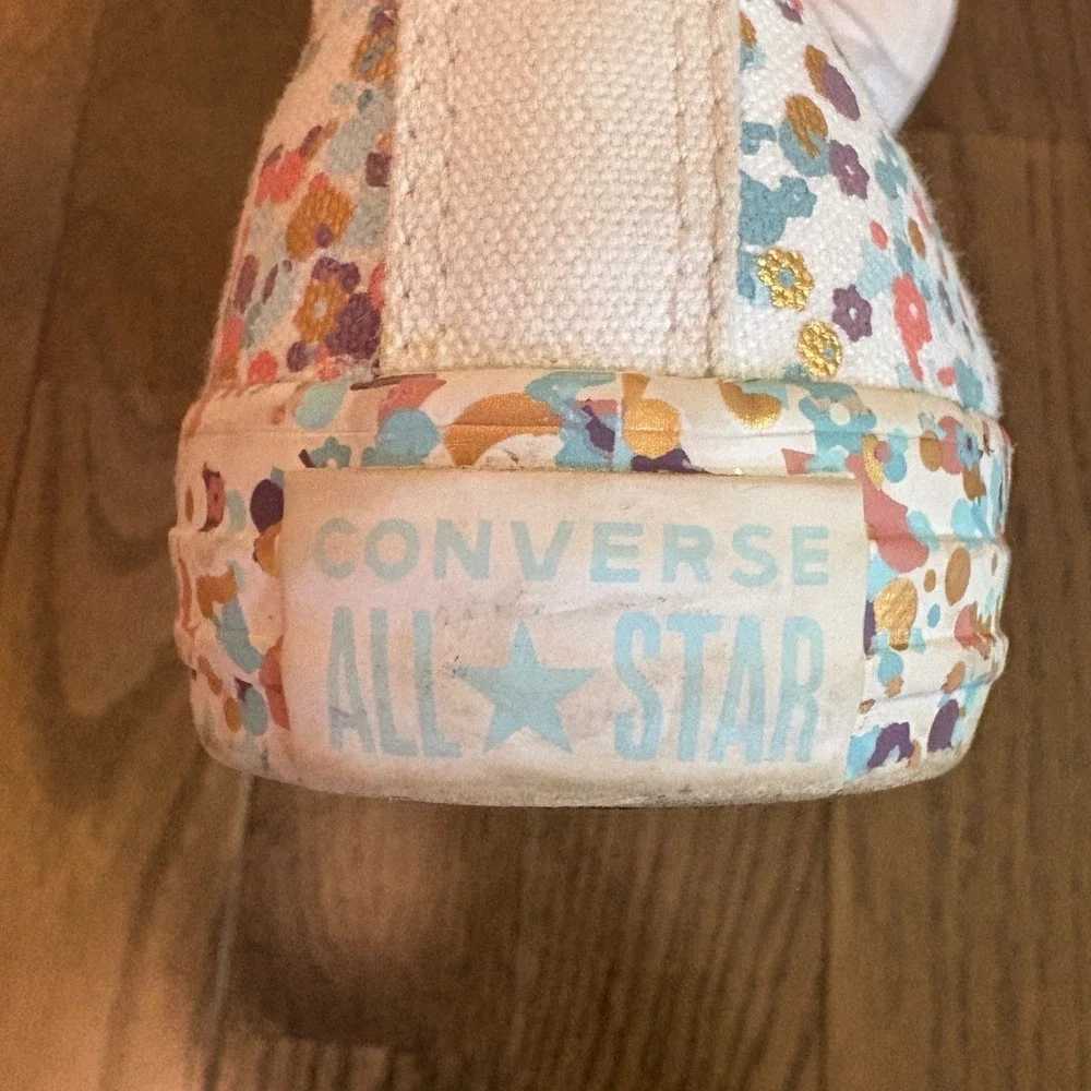 Converse‎ All Star Junior Size 4 Sneakers Shoes Floral Confetti Multicolor Cute